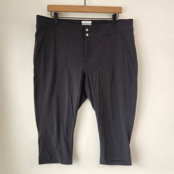 Columbia Omni-Shield Advanced Repellency Black Hiking Pants Cropped Size 16 - Picture 1 of 9